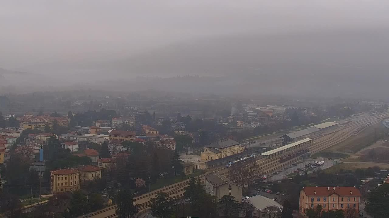 Nova Gorica e Gorizia: Panorama Mozzafiato dal Convento Francescano di Castagnevizza