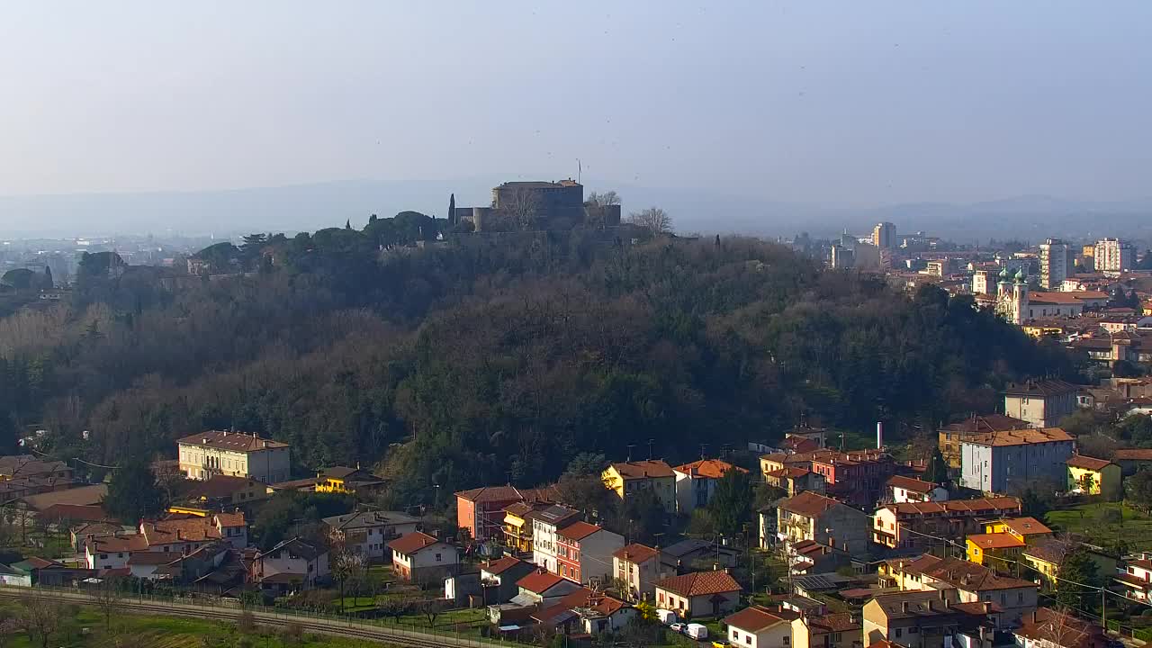 Nova Gorica y Gorizia: Impresionantes Vistas desde el Monasterio Franciscano de Kostanjevica