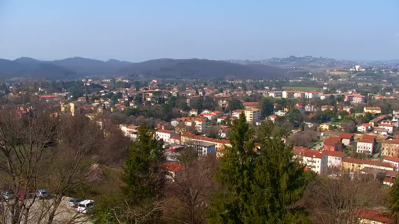 Nova Gorica y Gorizia: Impresionantes Vistas desde el Monasterio Franciscano de Kostanjevica