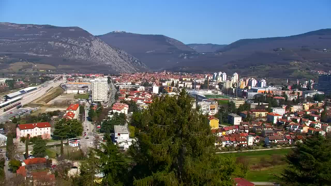 Nova Gorica in Gorica: Čudovit Razgled iz Frančiškanskega Samostana Kostanjevica
