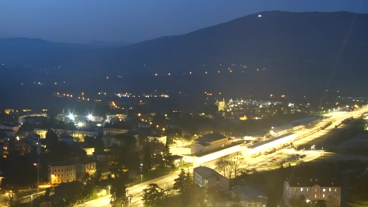 Nova Gorica i Gorica: Prekrasan Pogled iz Franjevačkog Samostana Kostanjevica