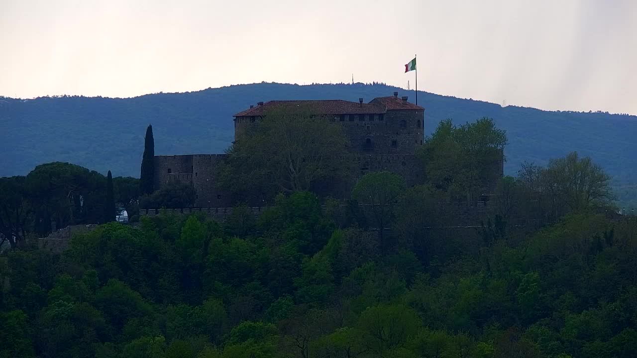 Nova Gorica und Görz: Atemberaubende Aussicht vom Franziskanerkloster Kostanjevica