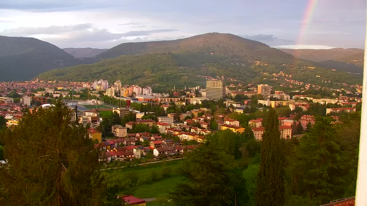 Nova Gorica i Gorica: Prekrasan Pogled iz Franjevačkog Samostana Kostanjevica