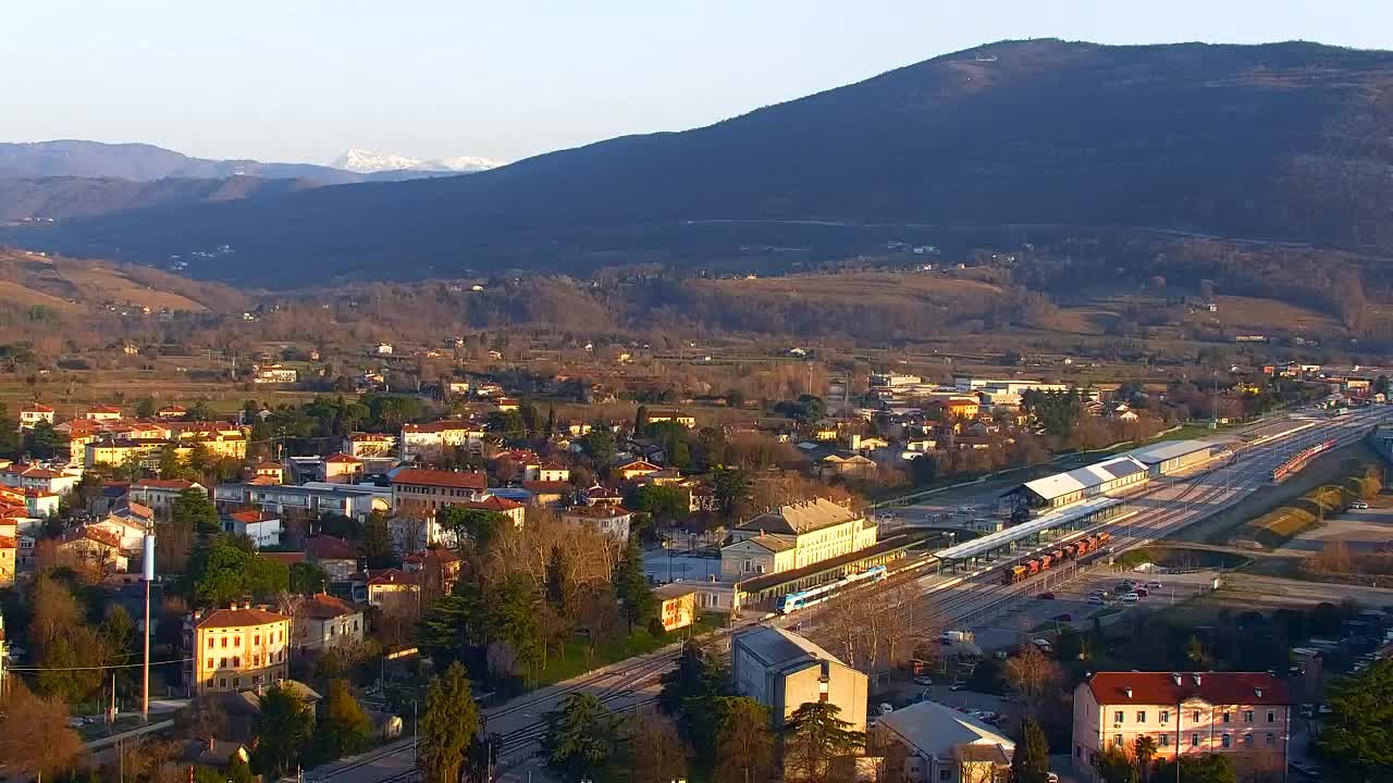 Nova Gorica i Gorica: Prekrasan Pogled iz Franjevačkog Samostana Kostanjevica