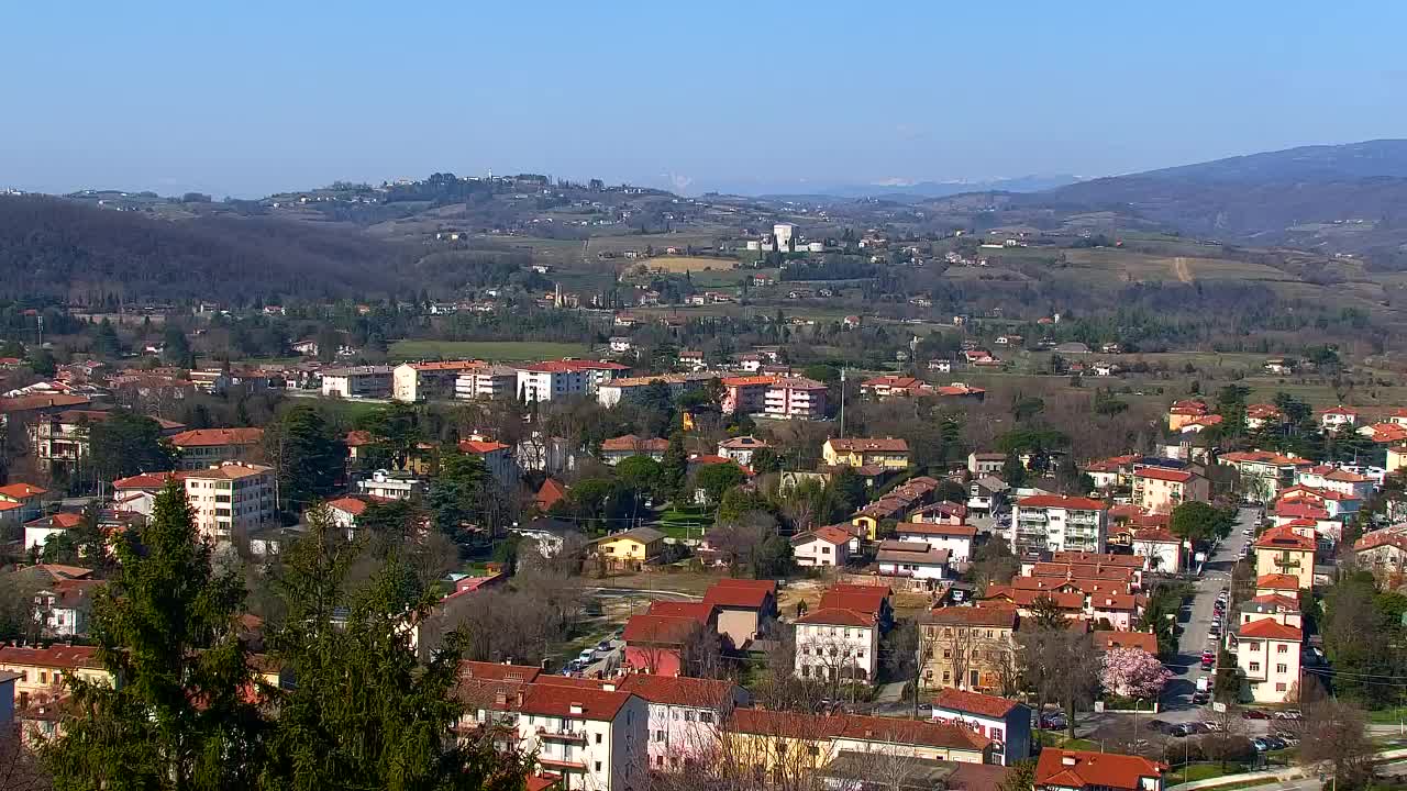 Nova Gorica i Gorica: Prekrasan Pogled iz Franjevačkog Samostana Kostanjevica