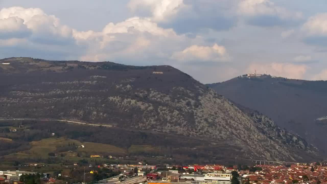 Nova Gorica e Gorizia: Panorama Mozzafiato dal Convento Francescano di Castagnevizza