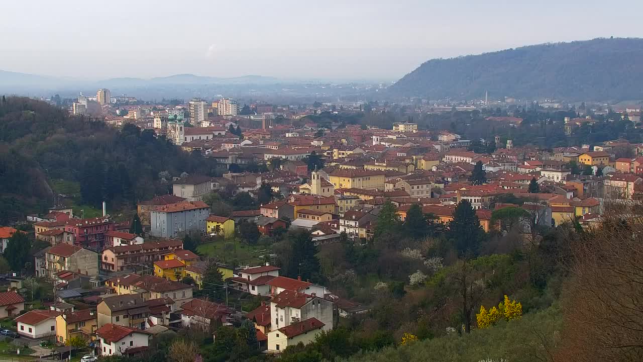 Nova Gorica e Gorizia: Panorama Mozzafiato dal Convento Francescano di Castagnevizza