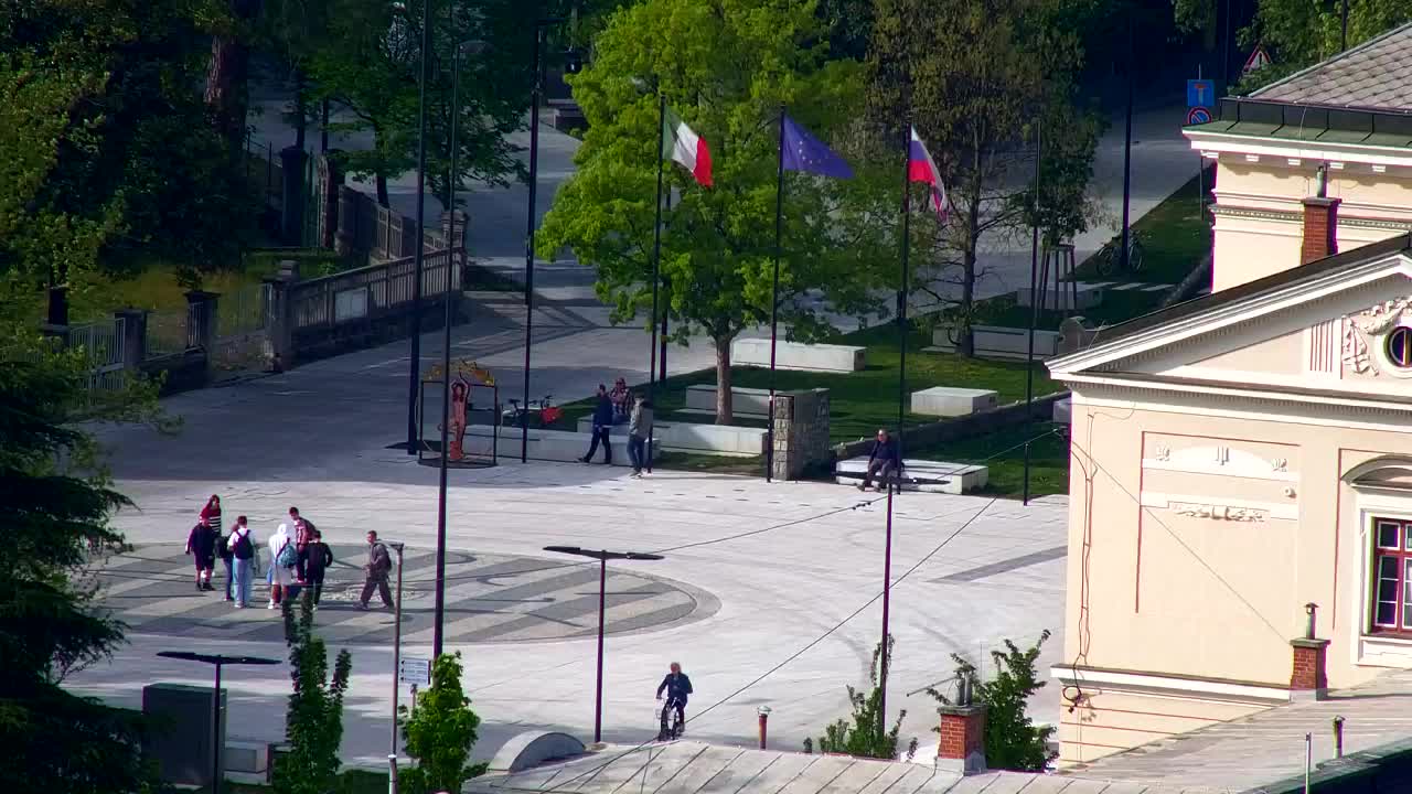 Nova Gorica e Gorizia: Panorama Mozzafiato dal Convento Francescano di Castagnevizza