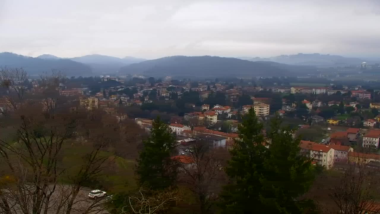 Nova Gorica y Gorizia: Impresionantes Vistas desde el Monasterio Franciscano de Kostanjevica