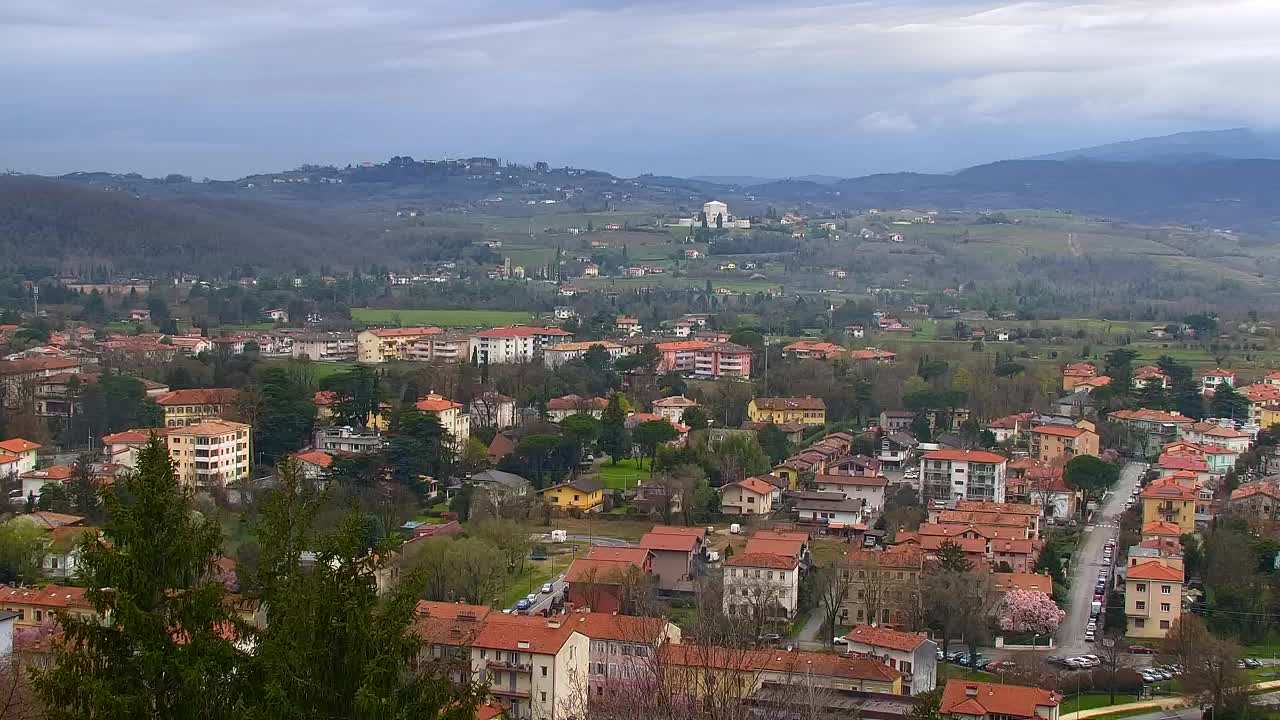 Nova Gorica i Gorica: Prekrasan Pogled iz Franjevačkog Samostana Kostanjevica