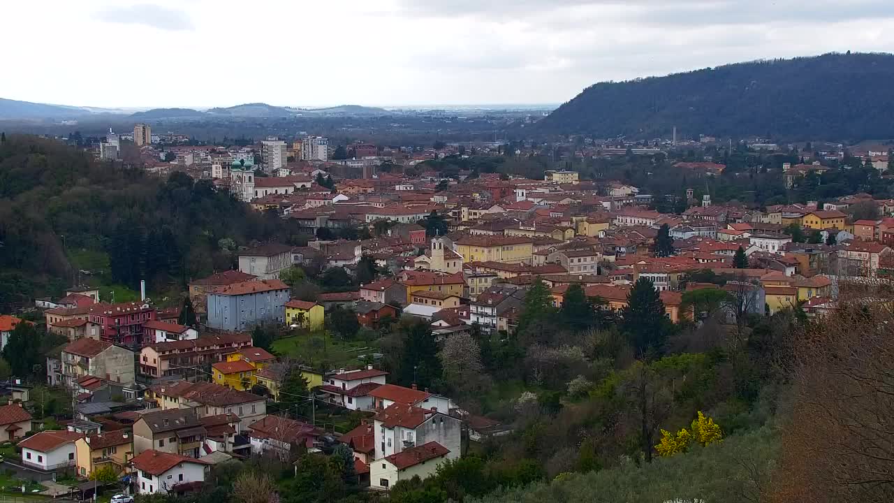 Nova Gorica y Gorizia: Impresionantes Vistas desde el Monasterio Franciscano de Kostanjevica