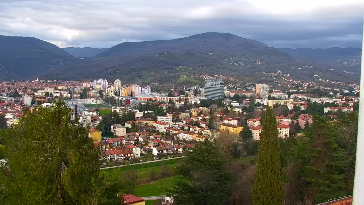 Nova Gorica i Gorica: Prekrasan Pogled iz Franjevačkog Samostana Kostanjevica