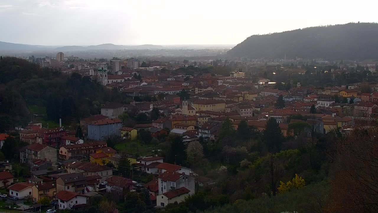Nova Gorica y Gorizia: Impresionantes Vistas desde el Monasterio Franciscano de Kostanjevica