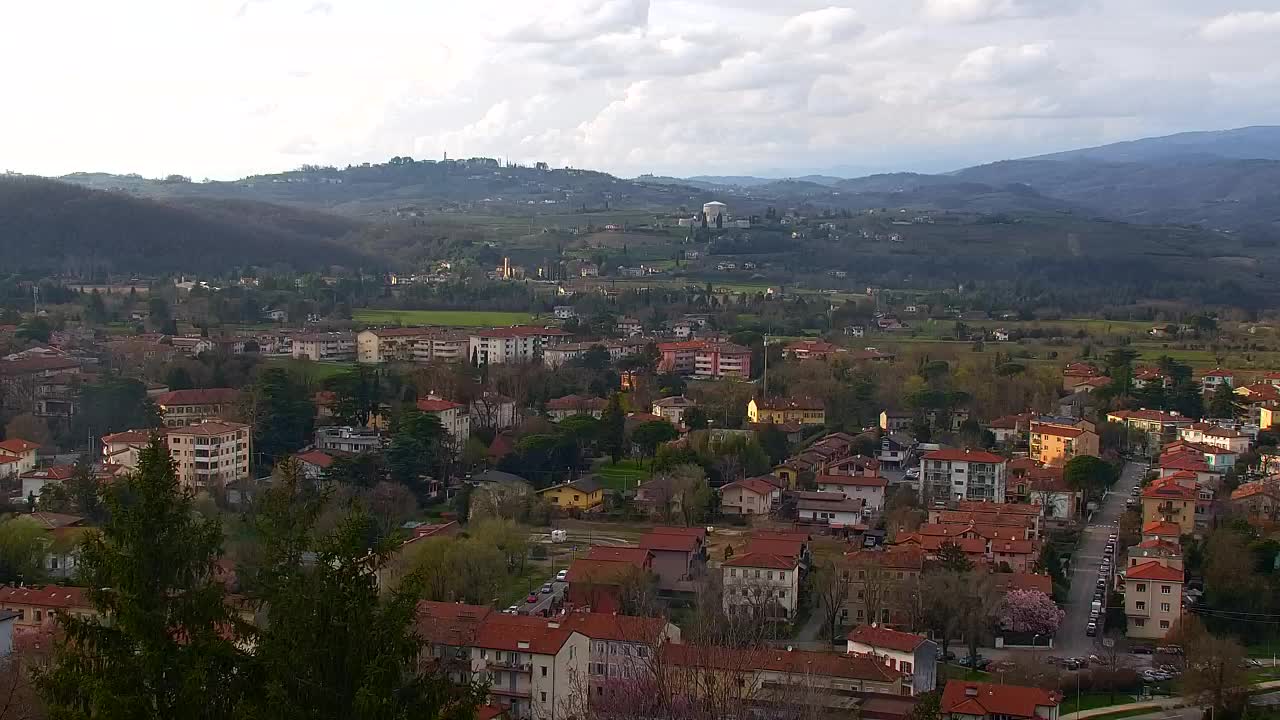 Nova Gorica und Görz: Atemberaubende Aussicht vom Franziskanerkloster Kostanjevica
