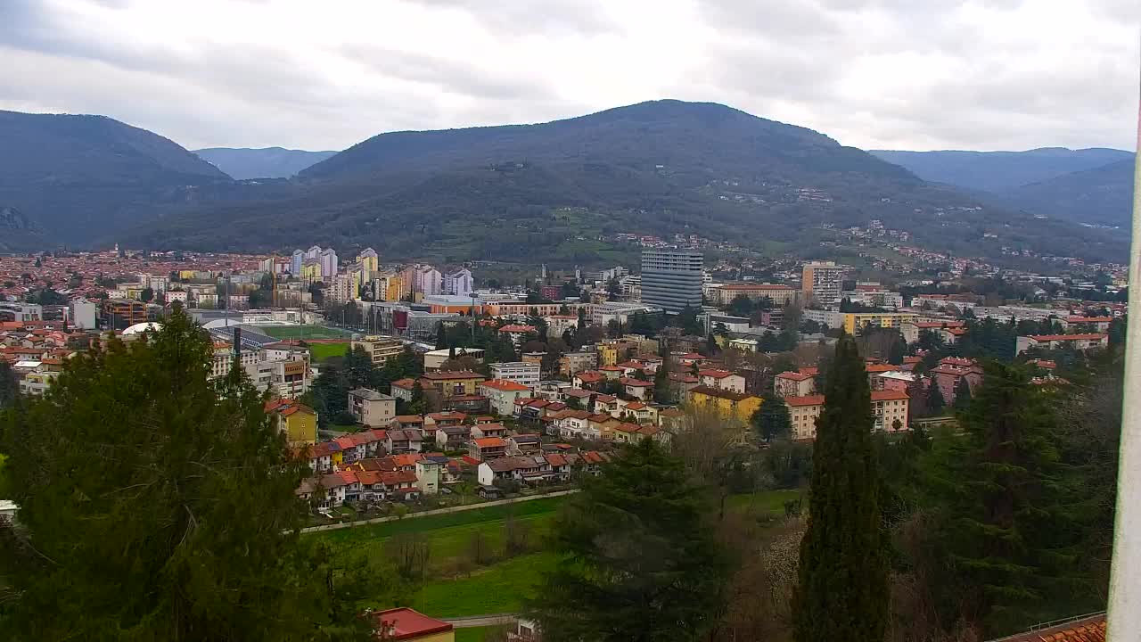 Nova Gorica i Gorica: Prekrasan Pogled iz Franjevačkog Samostana Kostanjevica