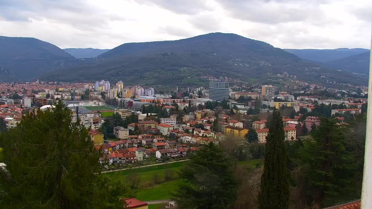 Nova Gorica i Gorica: Prekrasan Pogled iz Franjevačkog Samostana Kostanjevica