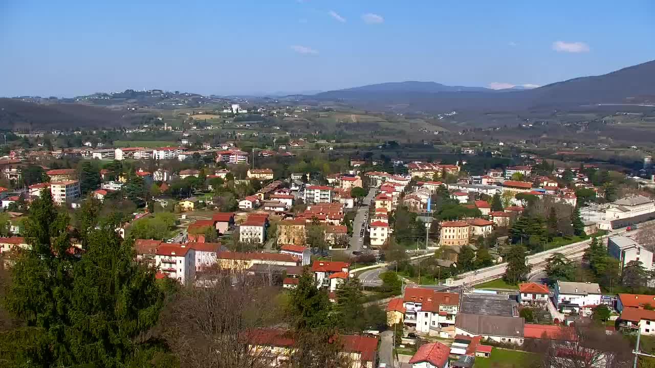 Nova Gorica i Gorica: Prekrasan Pogled iz Franjevačkog Samostana Kostanjevica