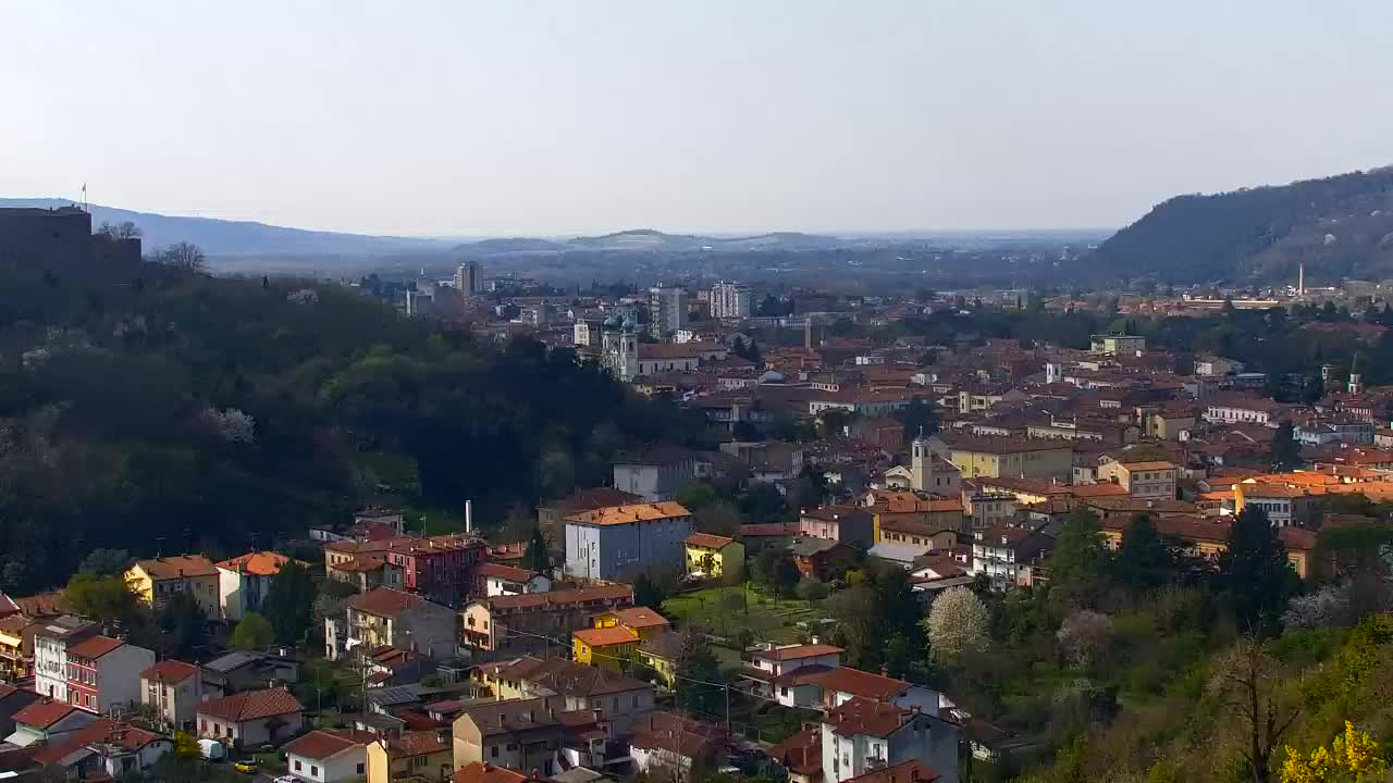 Nova Gorica i Gorica: Prekrasan Pogled iz Franjevačkog Samostana Kostanjevica