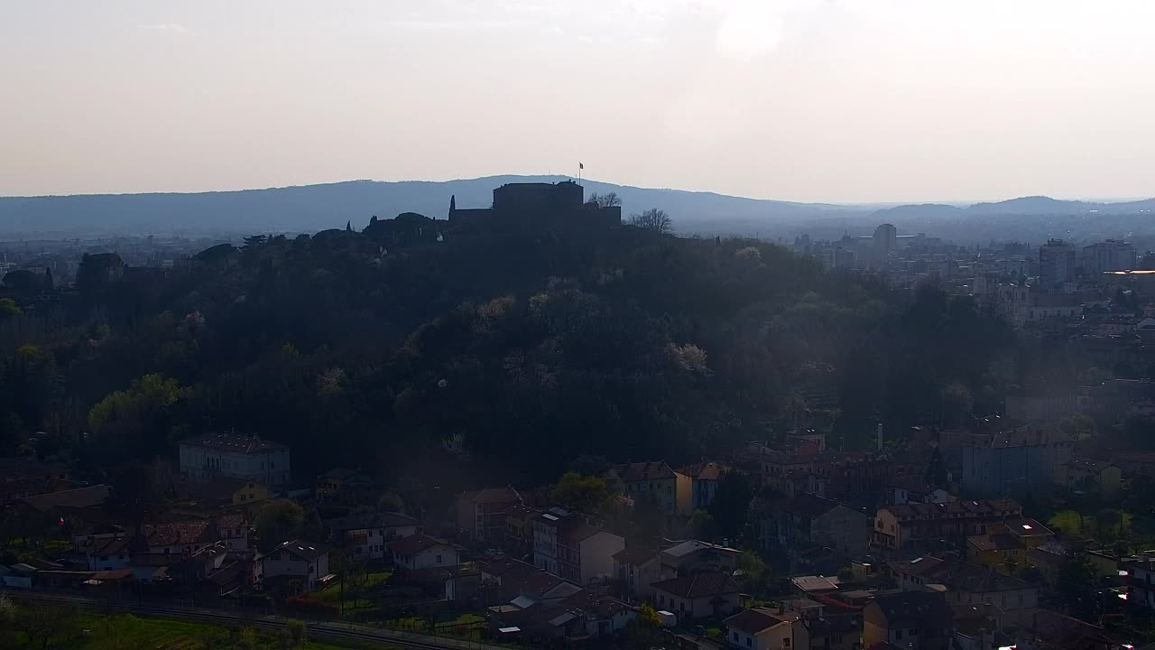 Nova Gorica e Gorizia: Panorama Mozzafiato dal Convento Francescano di Castagnevizza