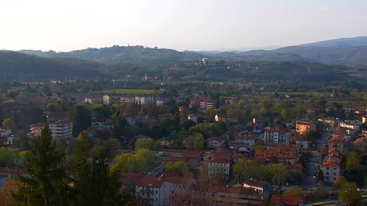 Nova Gorica y Gorizia: Impresionantes Vistas desde el Monasterio Franciscano de Kostanjevica