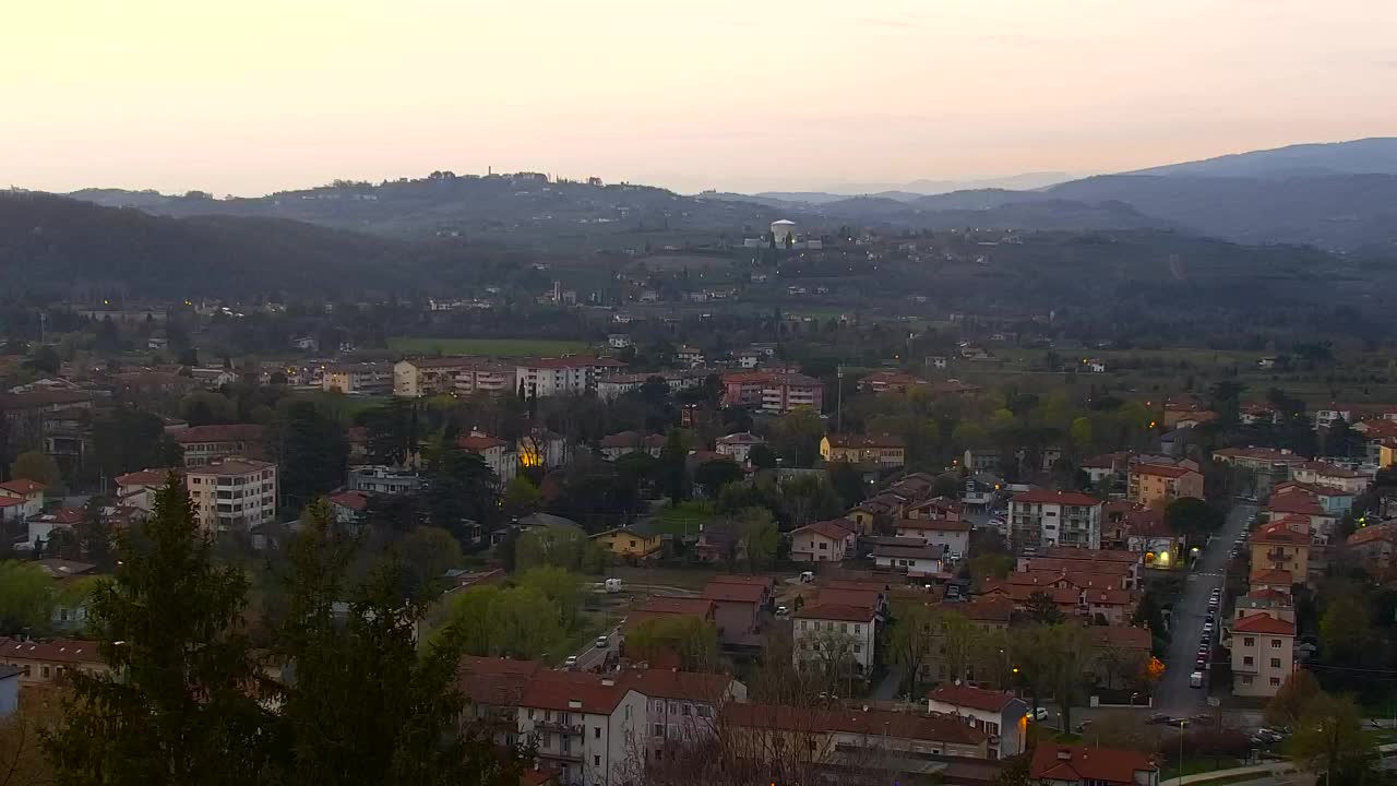 Nova Gorica et Gorizia : Vue Imprenable depuis le Monastère Franciscain de Kostanjevica