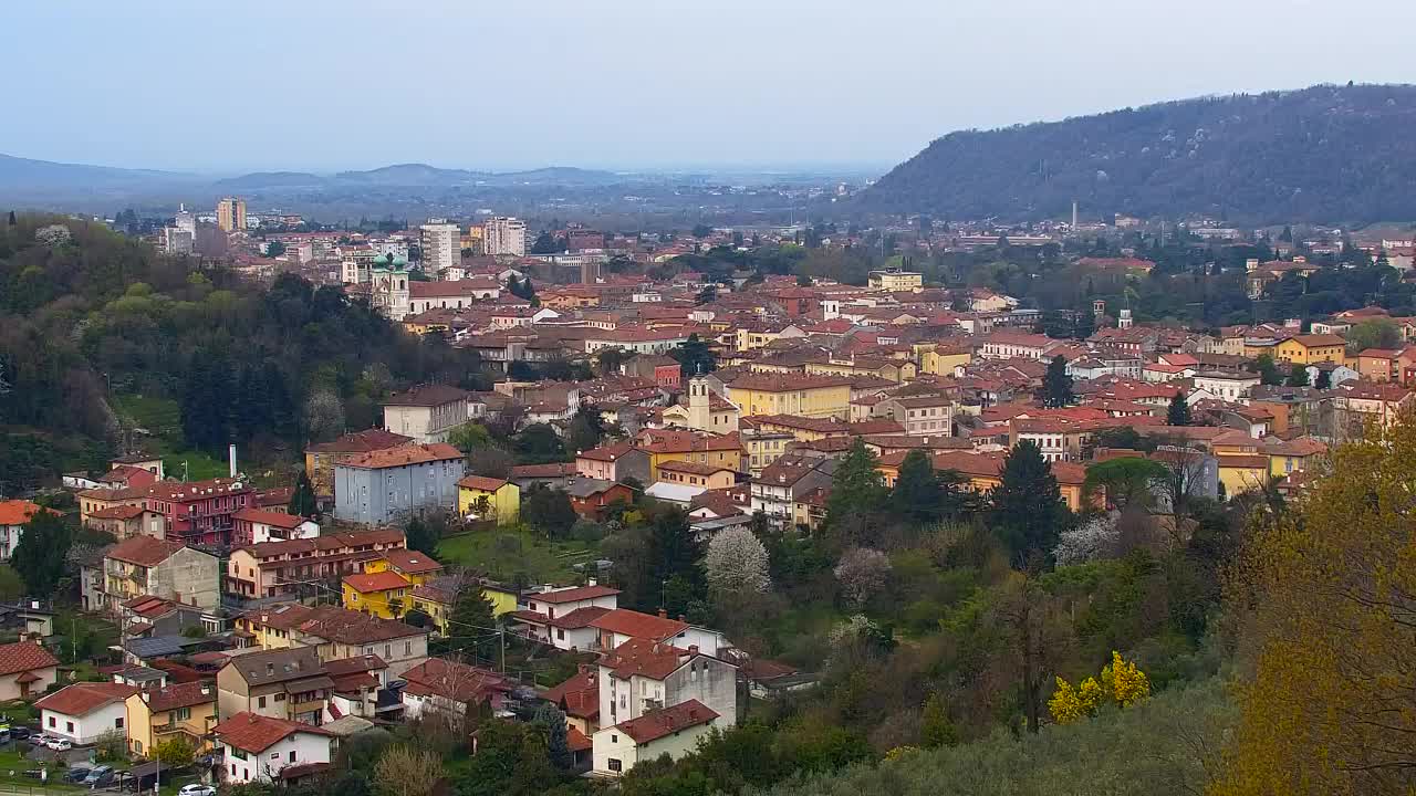 Nova Gorica y Gorizia: Impresionantes Vistas desde el Monasterio Franciscano de Kostanjevica