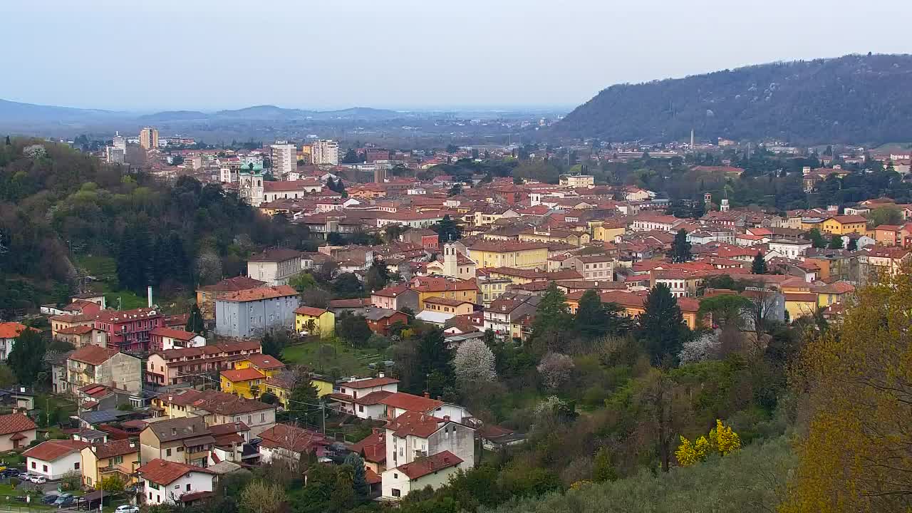 Nova Gorica y Gorizia: Impresionantes Vistas desde el Monasterio Franciscano de Kostanjevica