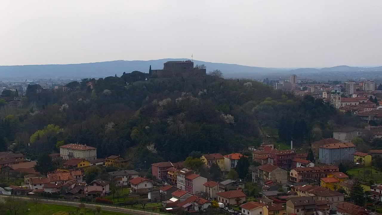 Nova Gorica y Gorizia: Impresionantes Vistas desde el Monasterio Franciscano de Kostanjevica