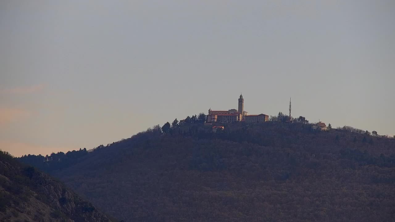 Nova Gorica y Gorizia: Impresionantes Vistas desde el Monasterio Franciscano de Kostanjevica
