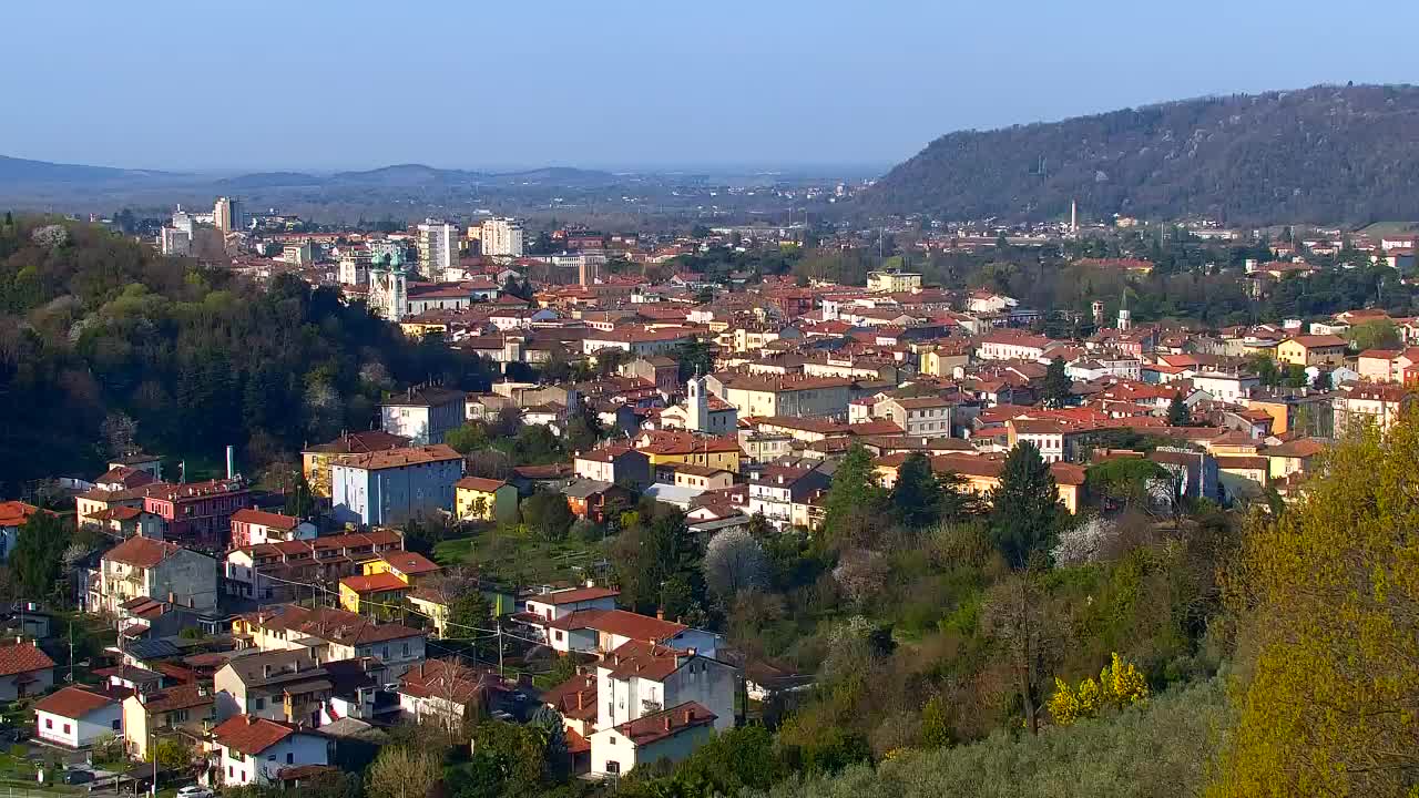 Nova Gorica i Gorica: Prekrasan Pogled iz Franjevačkog Samostana Kostanjevica