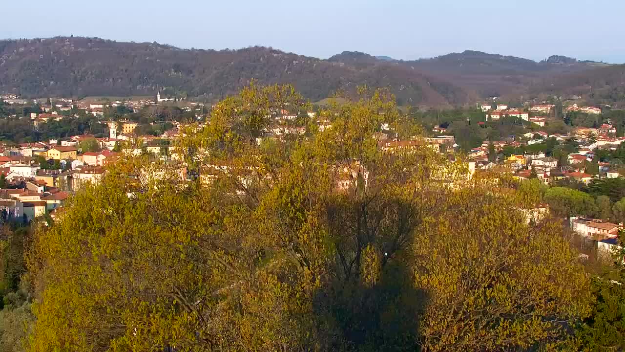 Nova Gorica e Gorizia: Panorama Mozzafiato dal Convento Francescano di Castagnevizza