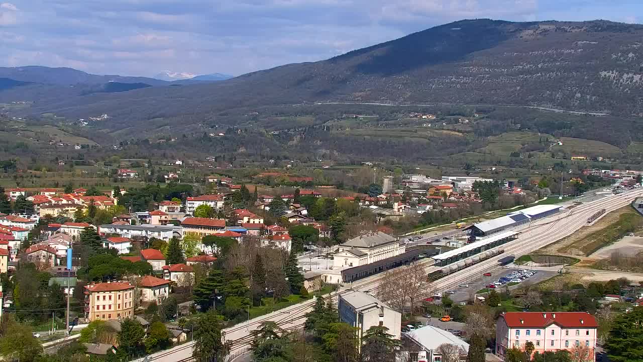 Nova Gorica e Gorizia: Panorama Mozzafiato dal Convento Francescano di Castagnevizza
