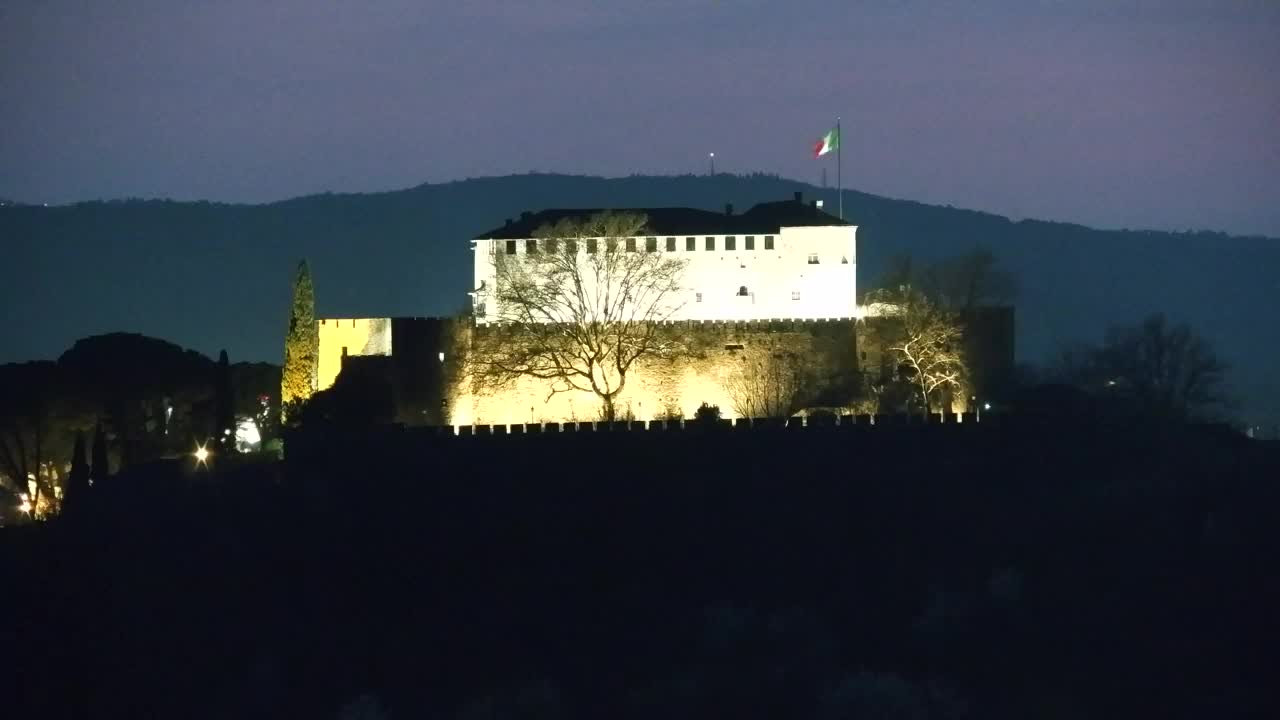 Nova Gorica e Gorizia: Panorama Mozzafiato dal Convento Francescano di Castagnevizza