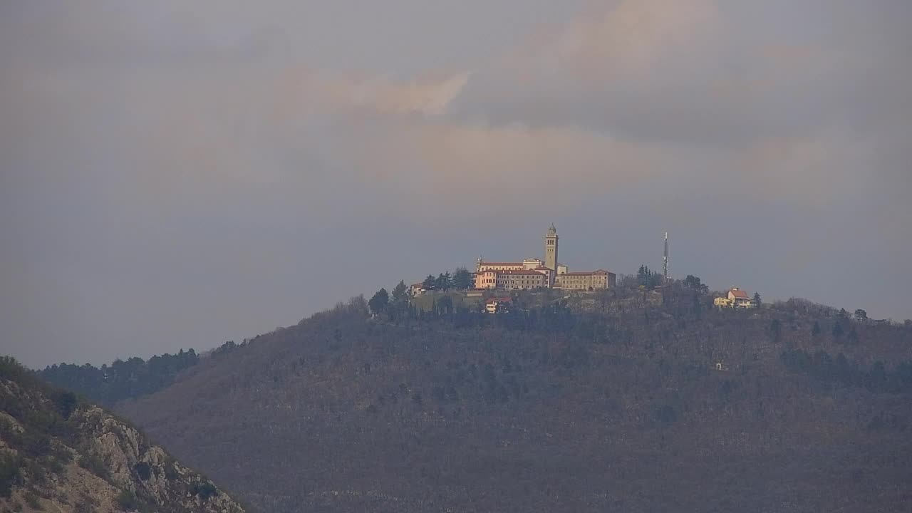 Nova Gorica i Gorica: Prekrasan Pogled iz Franjevačkog Samostana Kostanjevica