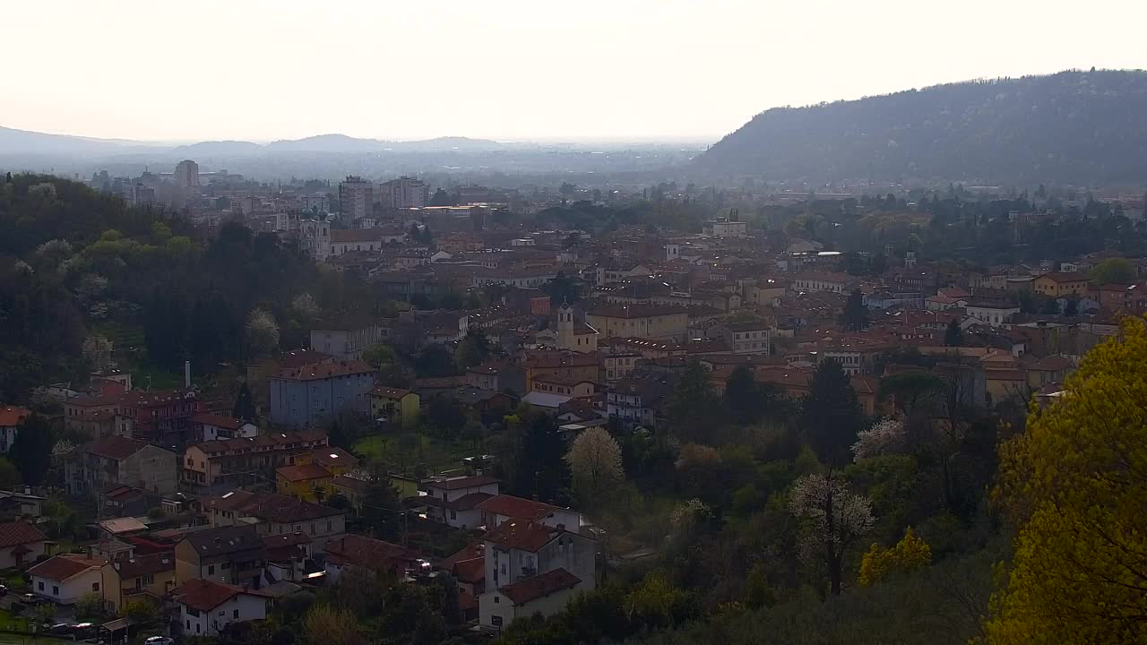 Nova Gorica y Gorizia: Impresionantes Vistas desde el Monasterio Franciscano de Kostanjevica