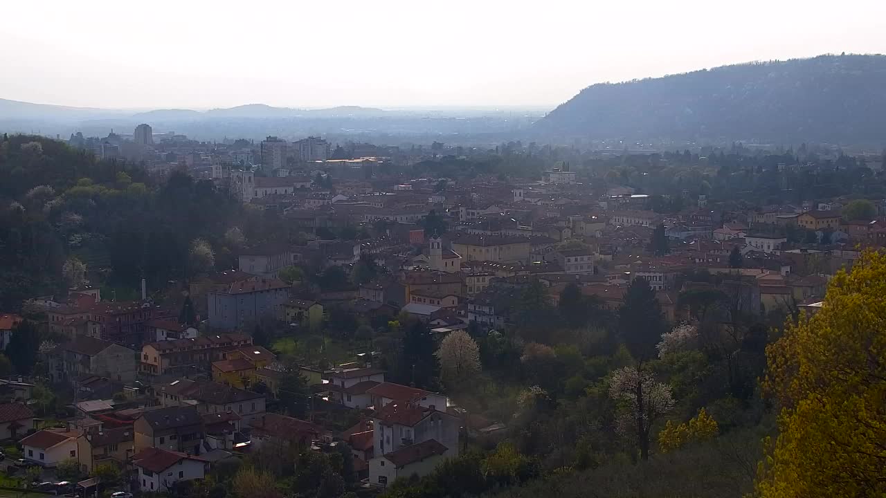 Nova Gorica y Gorizia: Impresionantes Vistas desde el Monasterio Franciscano de Kostanjevica