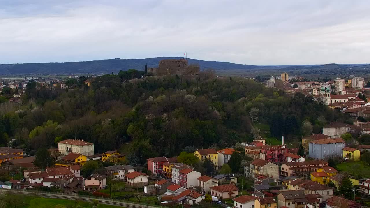 Nova Gorica e Gorizia: Panorama Mozzafiato dal Convento Francescano di Castagnevizza