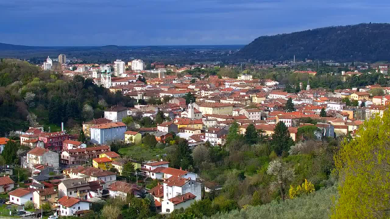 Nova Gorica e Gorizia: Panorama Mozzafiato dal Convento Francescano di Castagnevizza