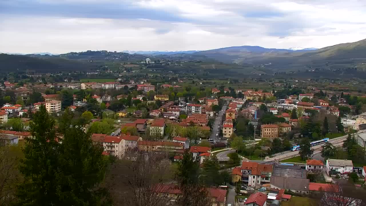 Nova Gorica e Gorizia: Panorama Mozzafiato dal Convento Francescano di Castagnevizza