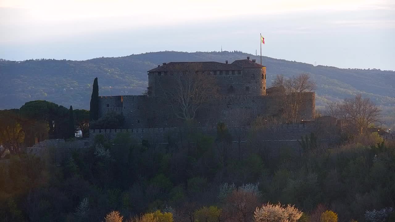 Nova Gorica und Görz: Atemberaubende Aussicht vom Franziskanerkloster Kostanjevica