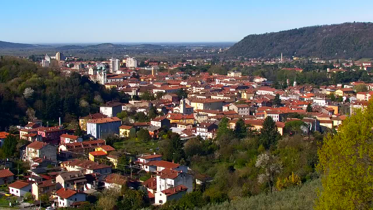 Nova Gorica y Gorizia: Impresionantes Vistas desde el Monasterio Franciscano de Kostanjevica