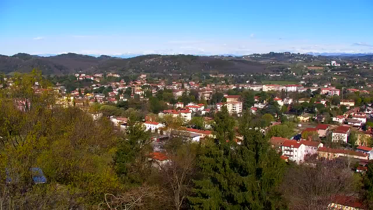 Nova Gorica e Gorizia: Panorama Mozzafiato dal Convento Francescano di Castagnevizza