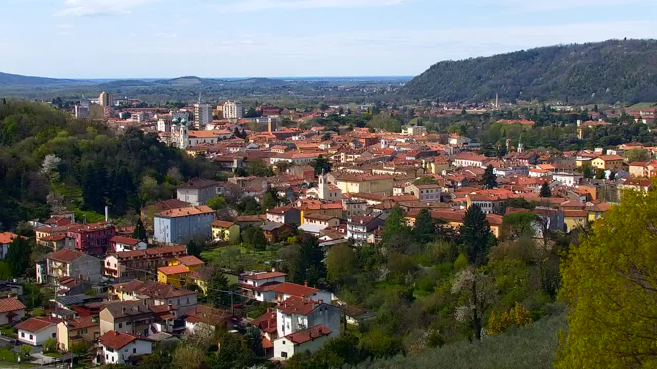 Nova Gorica y Gorizia: Impresionantes Vistas desde el Monasterio Franciscano de Kostanjevica