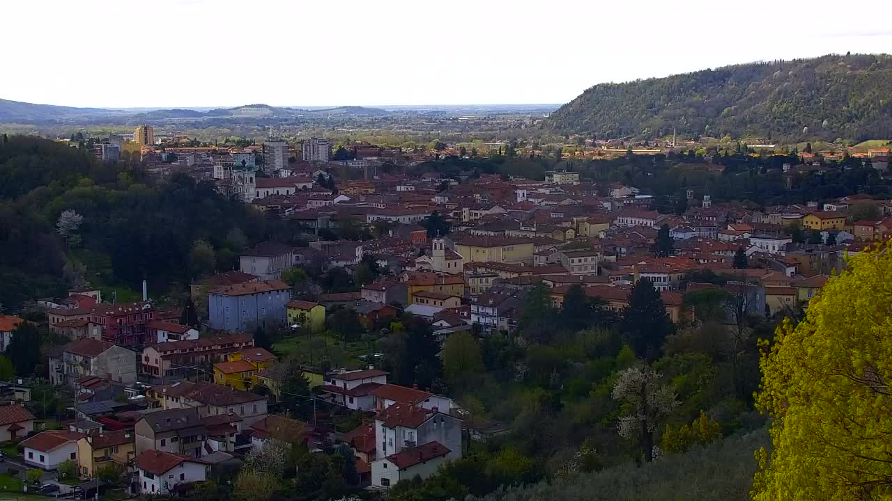 Nova Gorica y Gorizia: Impresionantes Vistas desde el Monasterio Franciscano de Kostanjevica