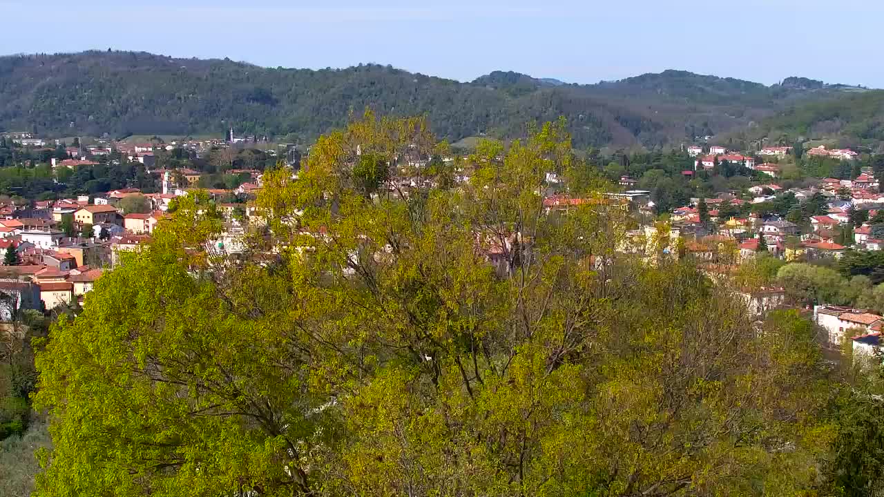 Nova Gorica e Gorizia: Panorama Mozzafiato dal Convento Francescano di Castagnevizza