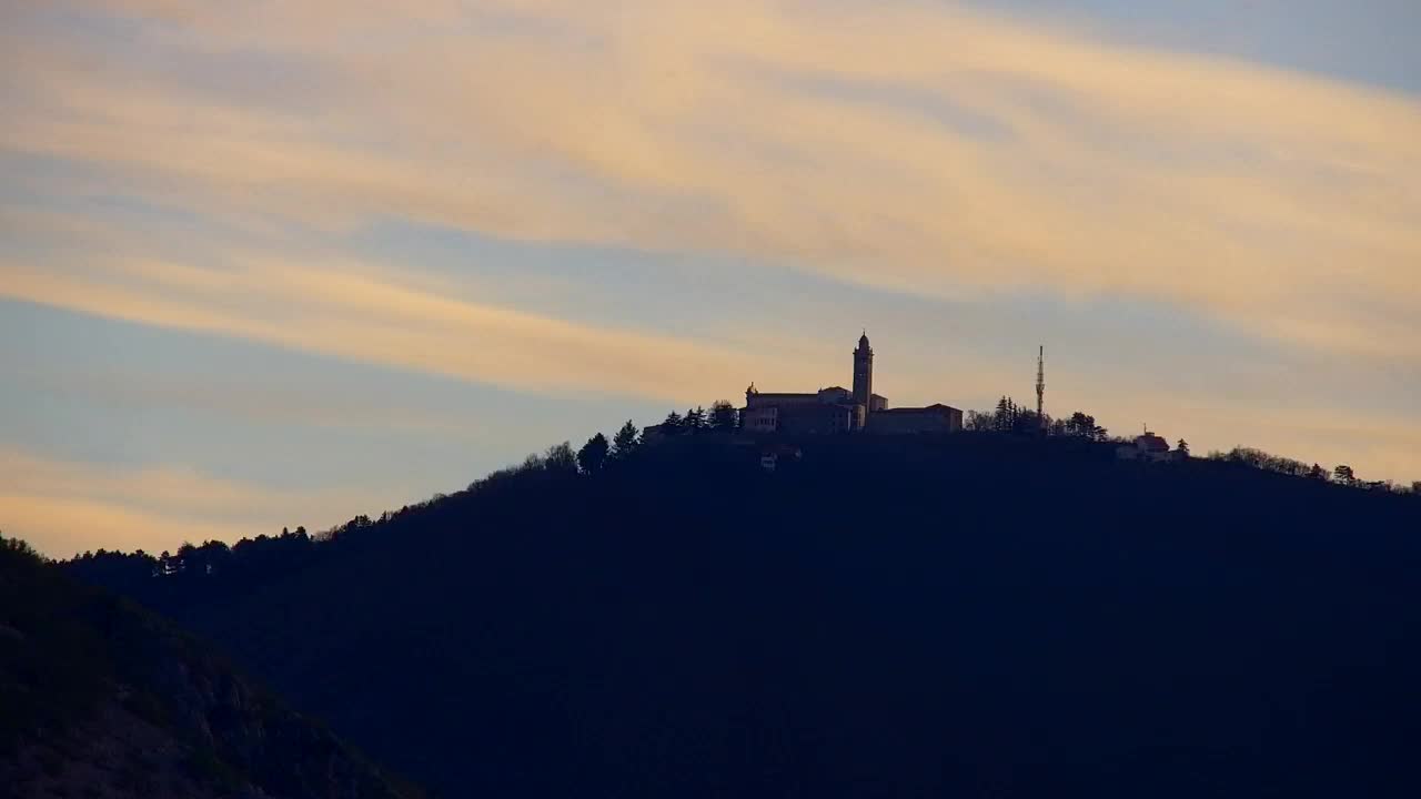 Nova Gorica y Gorizia: Impresionantes Vistas desde el Monasterio Franciscano de Kostanjevica