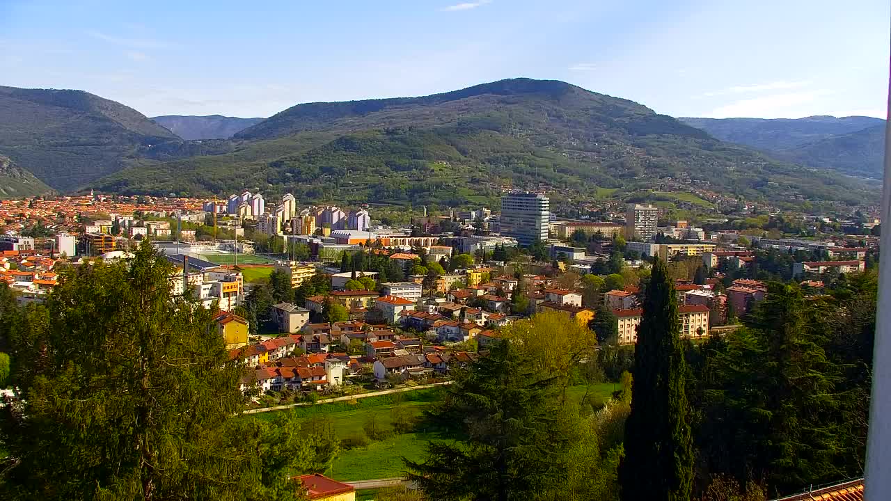 Nova Gorica i Gorica: Prekrasan Pogled iz Franjevačkog Samostana Kostanjevica