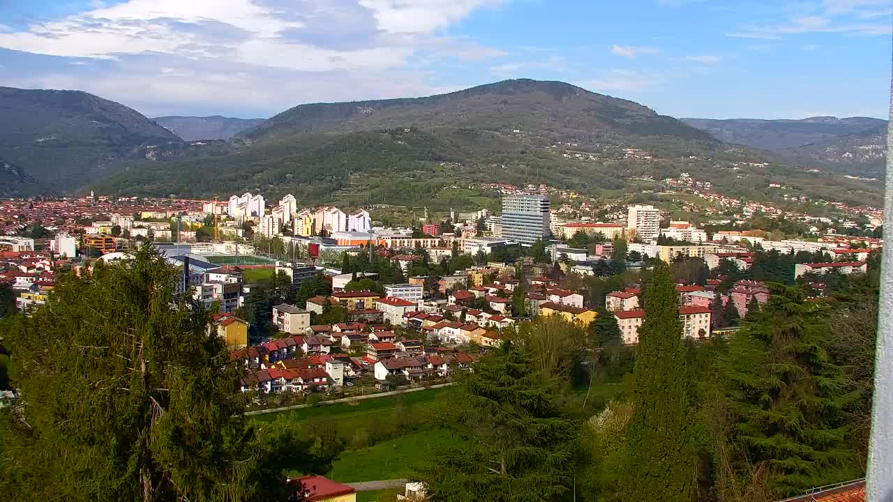 Nova Gorica i Gorica: Prekrasan Pogled iz Franjevačkog Samostana Kostanjevica