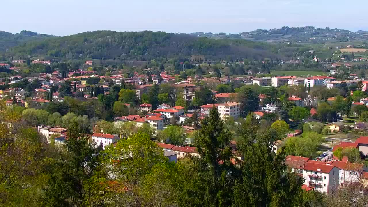 Nova Gorica e Gorizia: Panorama Mozzafiato dal Convento Francescano di Castagnevizza