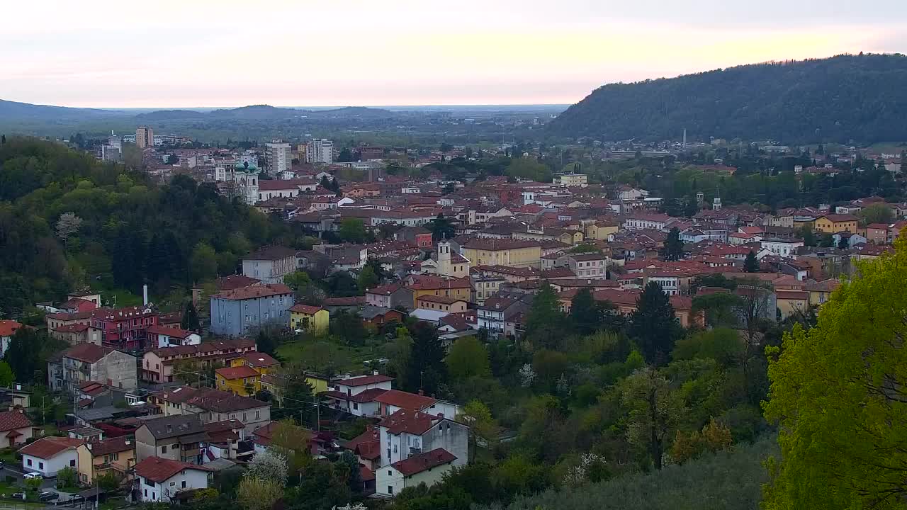 Nova Gorica et Gorizia : Vue Imprenable depuis le Monastère Franciscain de Kostanjevica